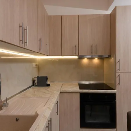 Apartament Ninemia House