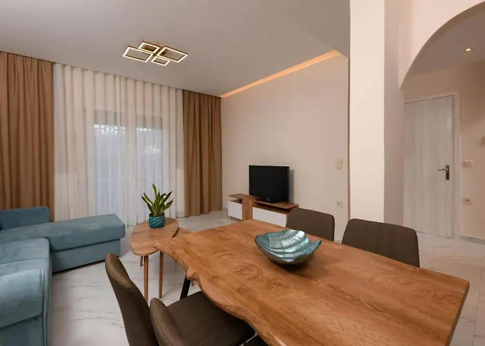 Lejlighed Ninemia House